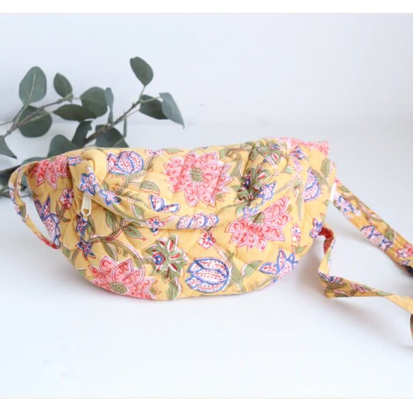 Kari by Kriti Quilted Block print belt bag - Fanny pack unisex - Yellow Floral - Picture 1 of 9